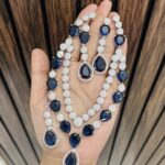 Two layer ad necklace blue