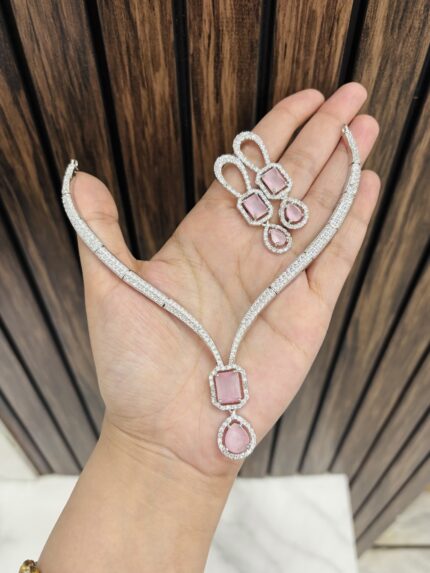 Garvita ad necklace pink