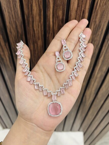 Pooja ad necklace pink