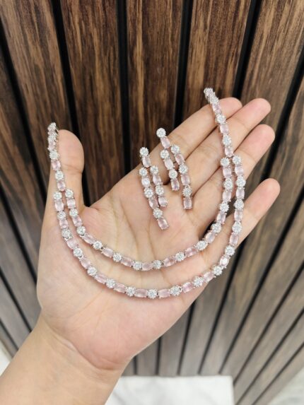 Two layer ad necklace Pink