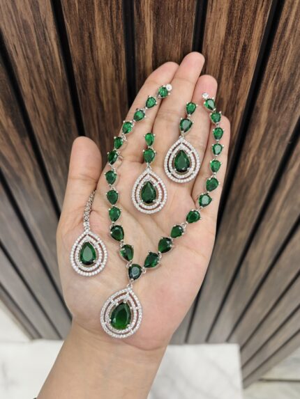 Ashmita ad necklace Green