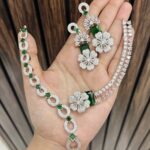 Sudha ad necklace Green