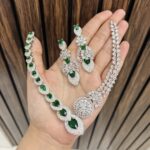 Anju ad necklace Green