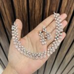 Jasmine ad necklace