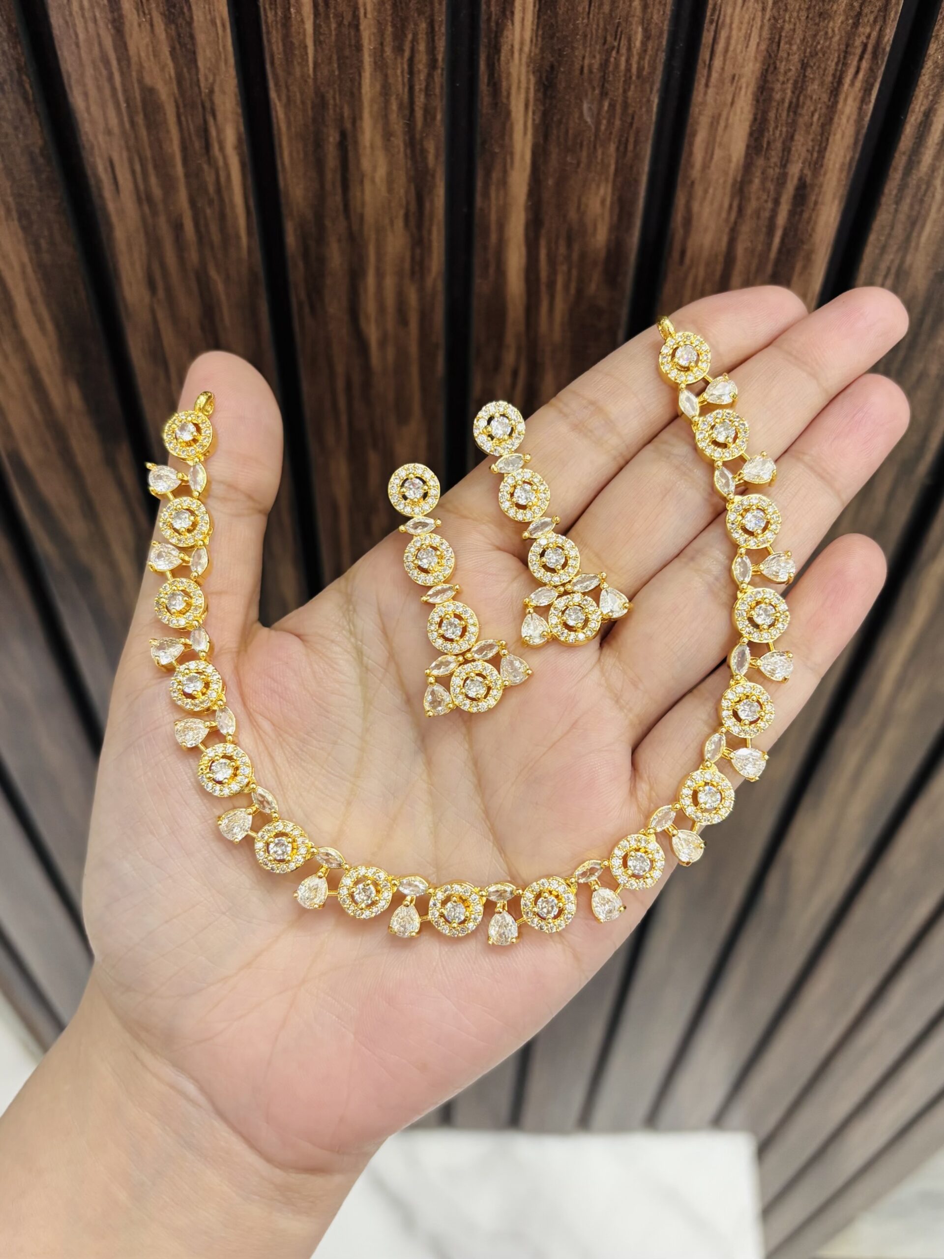IMG_3786-compressed Shashi ad necklace Golden - Image 1