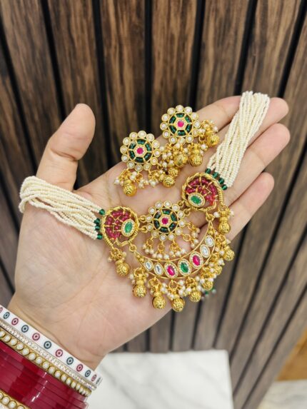 Vritika necklace