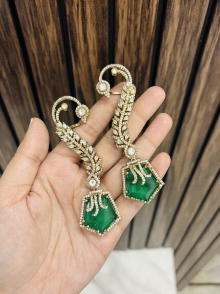 Nalini earcuff Green