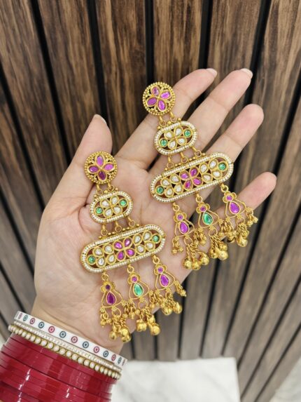 Jiya gold a like earrings