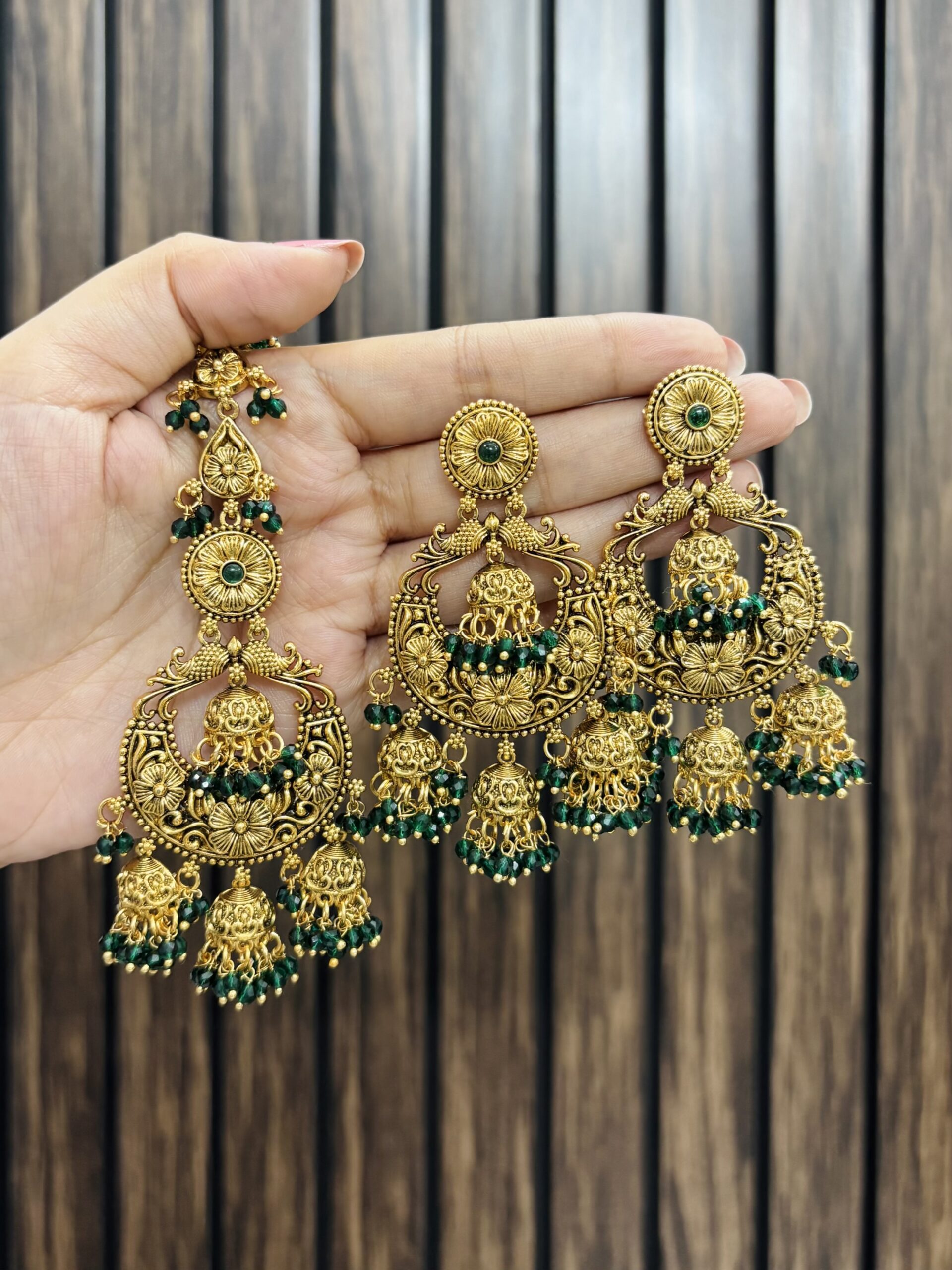 IMG_1982-compressed Earrings with mangtika Green - Image 1