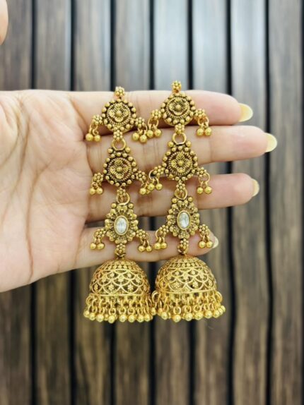 Sheena golden jhumka