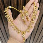 Renu Gold a like necklace