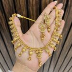 Sonika Gold a like necklace