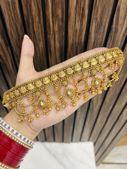 Riddhima Gold a like necklace