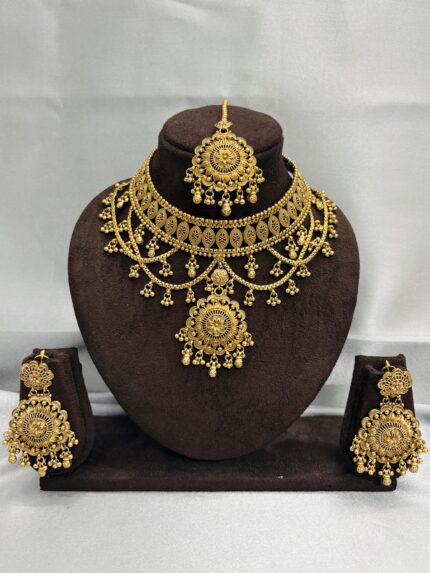 Tasha Gold a like necklace